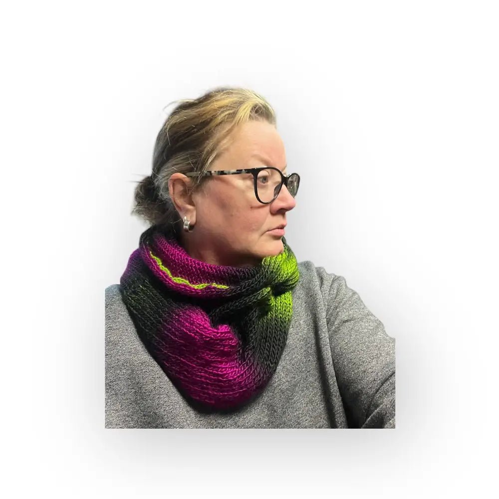 Tuubihuivi Revontuli - Lahja ja Sisustus Juuttisäkki